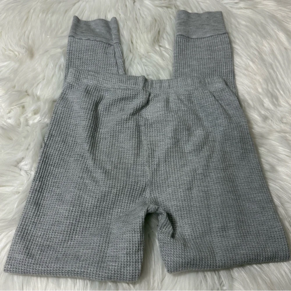 Athletic Works 2-Piece Thermal Set – Gray Heather – Boys Size M (8)